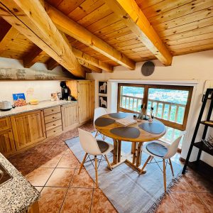 Essbereich/Küche - Ferienwohnung Tenno