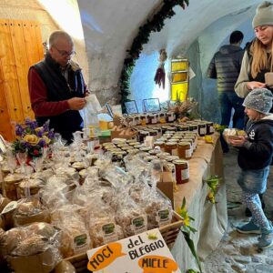 Cavrasto - Festa della noce - Lago di Garda