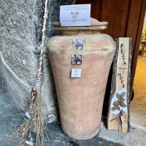 Cavrasto - Festa della noce - Lago di Garda